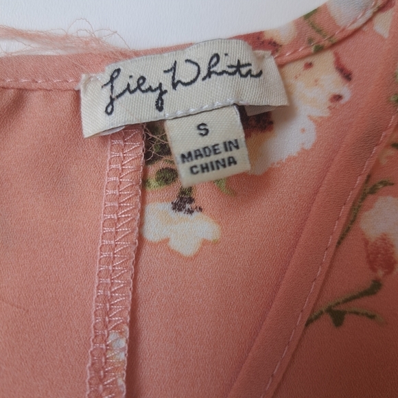 Lily White flowered blouse for women slim size S Polyester‎ - Picture 4 of 10